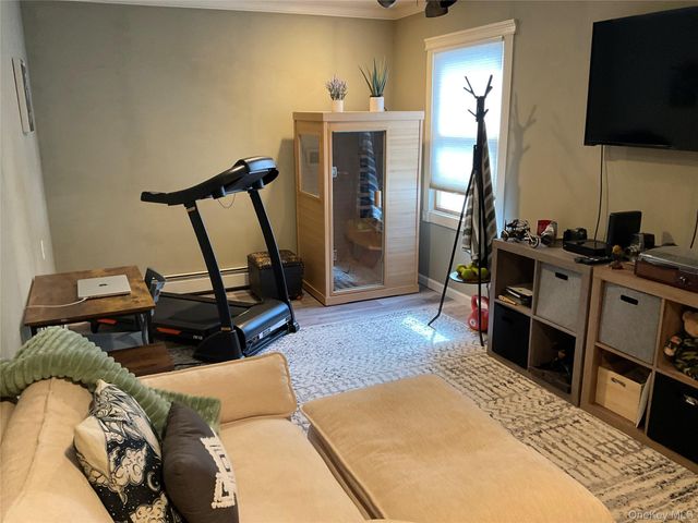 7 Tipton Drive W, Shirley, NY 11967