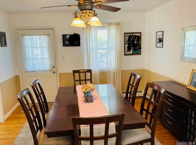 7 Tipton Drive W, Shirley, NY 11967