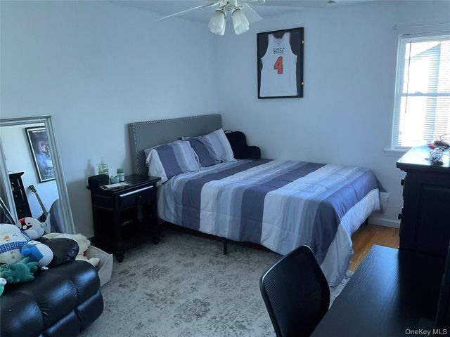 7 Tipton Drive W, Shirley, NY 11967