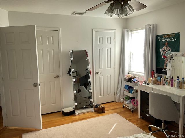 7 Tipton Drive W, Shirley, NY 11967