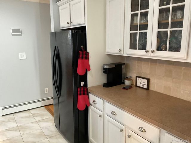 7 Tipton Drive W, Shirley, NY 11967