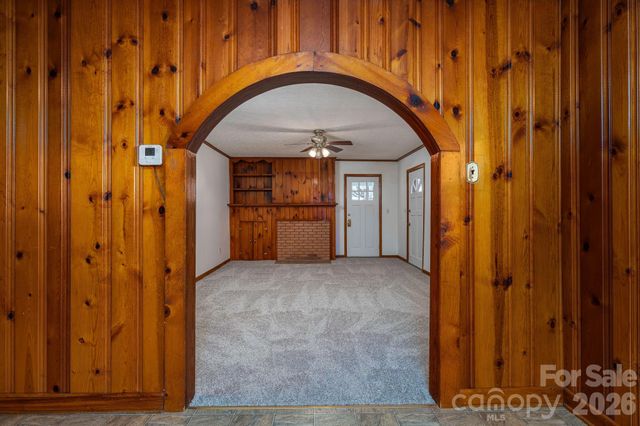 1203 W Gold Street Extension, Kings Mountain, NC 28086