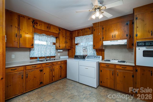 1203 W Gold Street Extension, Kings Mountain, NC 28086