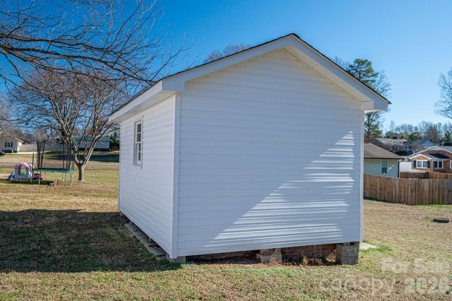 1203 W Gold Street Extension, Kings Mountain, NC 28086