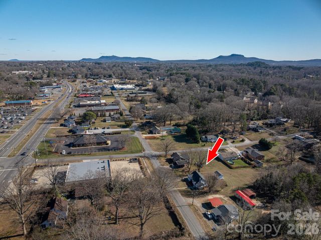1203 W Gold Street Extension, Kings Mountain, NC 28086