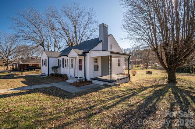 1203 W Gold Street Extension, Kings Mountain, NC 28086