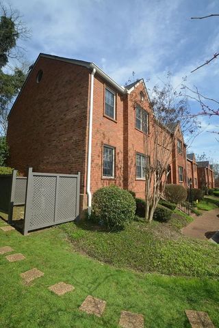 252 Westchase Dr, Nashville, TN 37205