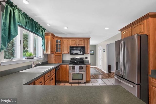 1907 VALLEY RD, Coatesville, PA 19320