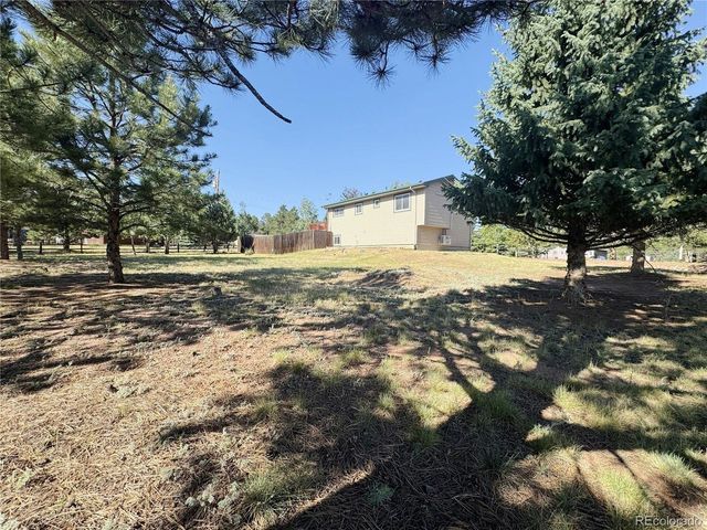 1056 Sundance Cir, Woodland Park, CO 80863