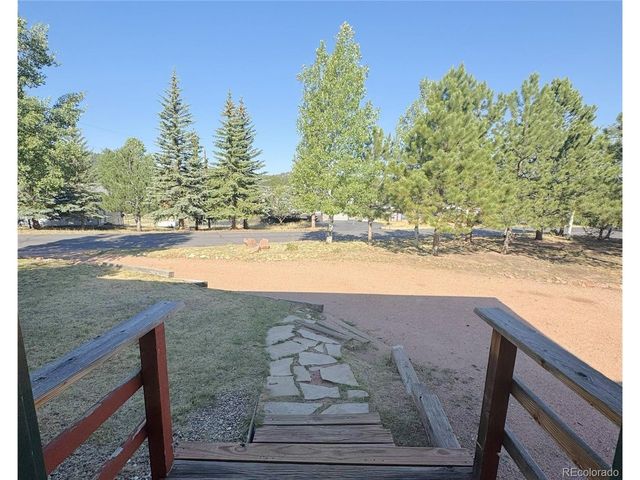 1056 Sundance Cir, Woodland Park, CO 80863