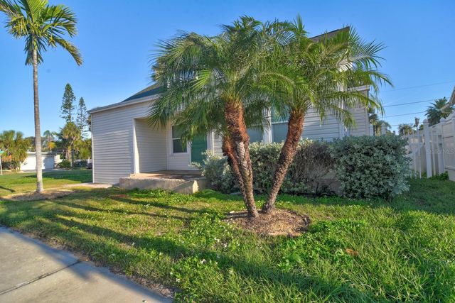15565 GULF BOULEVARD, Redington Beach, FL 33708