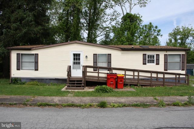 1 LARKEN LANE, Mount Holly Springs, PA 17065
