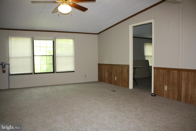 1 LARKEN LANE, Mount Holly Springs, PA 17065