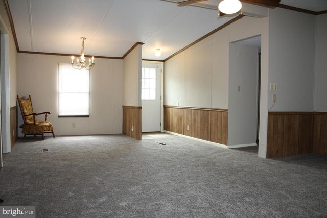 1 LARKEN LANE, Mount Holly Springs, PA 17065