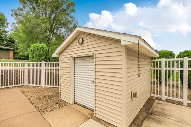 2215 Imperial Drive, Saint Cloud, MN 56301