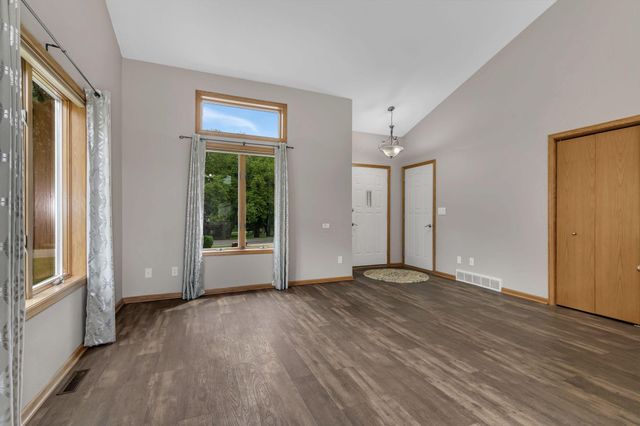 2215 Imperial Drive, Saint Cloud, MN 56301
