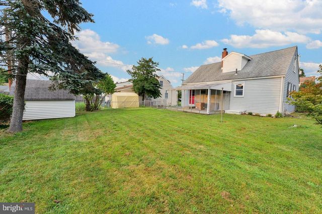 112 UPLAND RD, Brookhaven, PA 19015