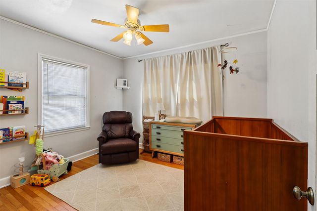 904 E 35th Street, Des Moines, IA 50317