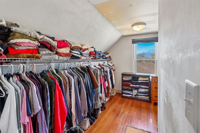 904 E 35th Street, Des Moines, IA 50317