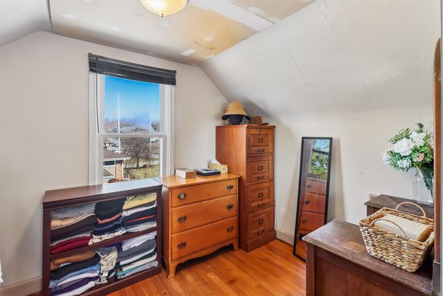 904 E 35th Street, Des Moines, IA 50317