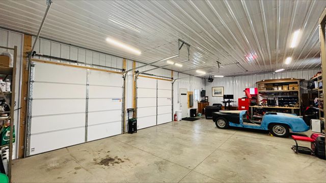 904 E 35th Street, Des Moines, IA 50317