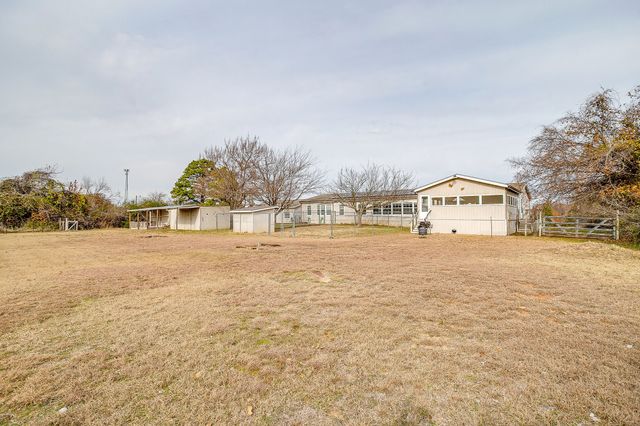 6724 Midway Road, Springtown, TX 76082
