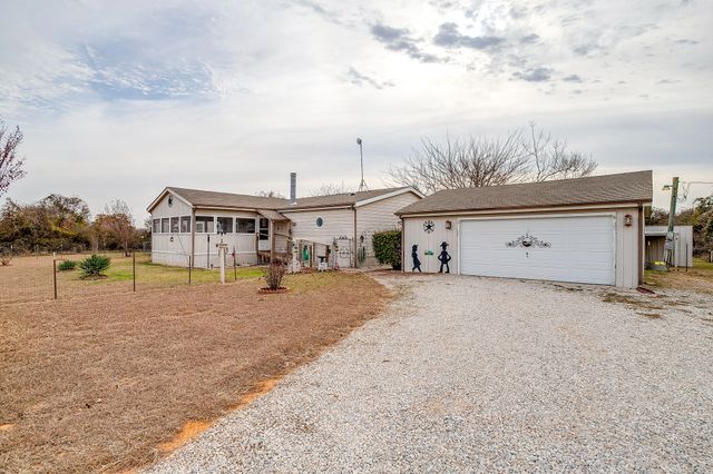 6724 Midway Road, Springtown, TX 76082