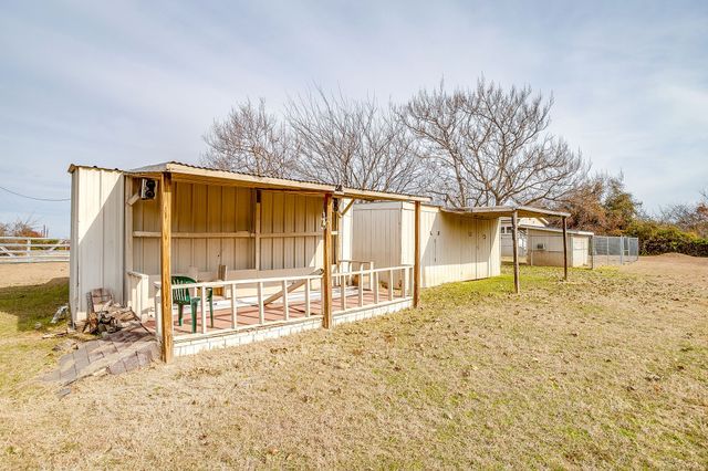6724 Midway Road, Springtown, TX 76082