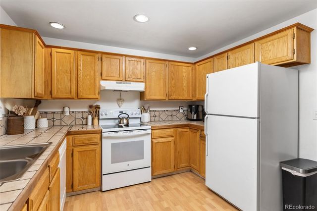 18866 E Napa Drive, Aurora, CO 80013