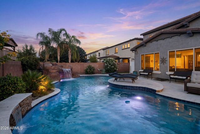 2894 E WYATT Way, Gilbert, AZ 85297