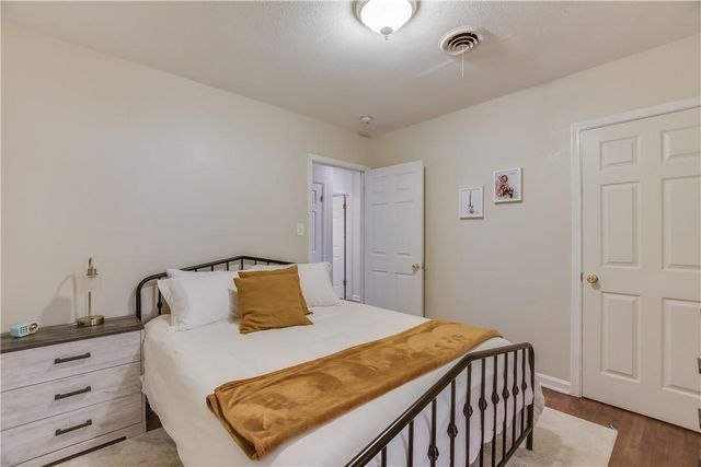 208 BRAESWOOD RD, Austin, TX 78704