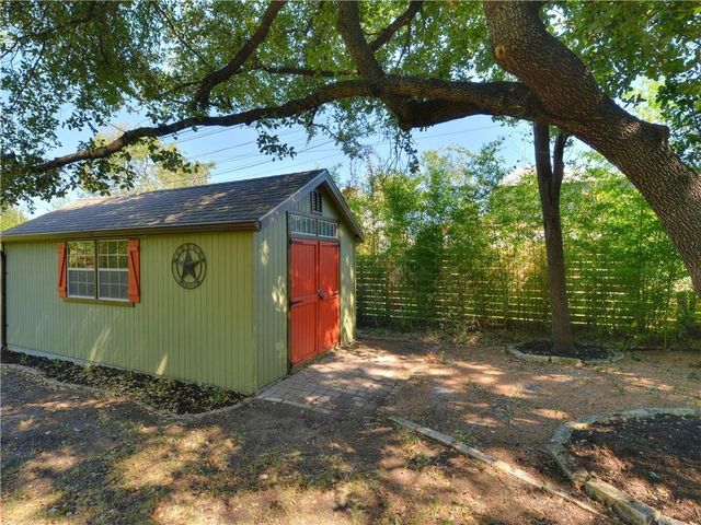 208 BRAESWOOD RD, Austin, TX 78704
