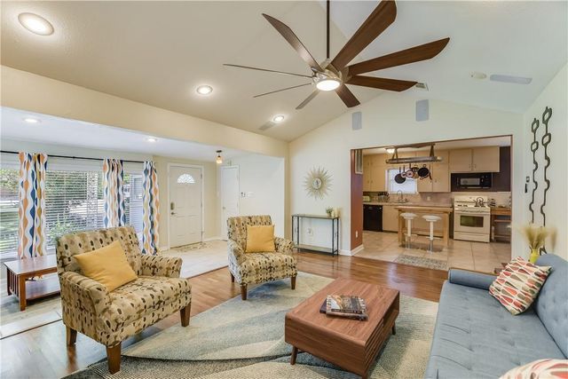 208 BRAESWOOD RD, Austin, TX 78704