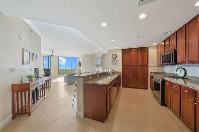 5781 CAPE HARBOUR DRIVE 809, Cape Coral, FL 33914