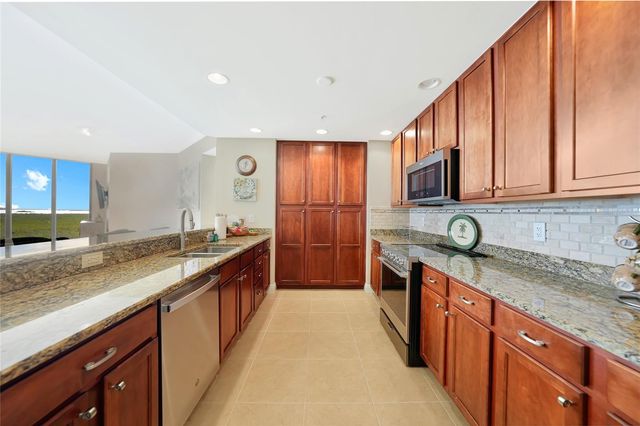 5781 CAPE HARBOUR DRIVE 809, Cape Coral, FL 33914