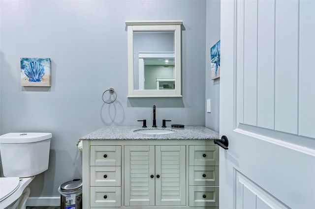 1040 Johnson Road, Gilchrist, TX 77617