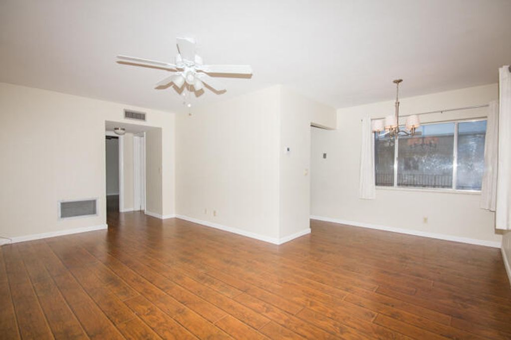 3360 Lake Osborne Drive 210, Lake Worth Beach, FL 33461