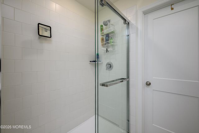 513 Fremont Drive, Englishtown, NJ 07726