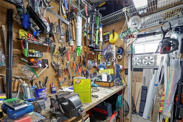 16300 Redclover LN, Fort Myers, FL 33908