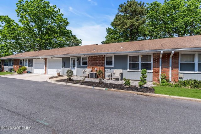 390 Picardy Court c, Lakewood, NJ 08701