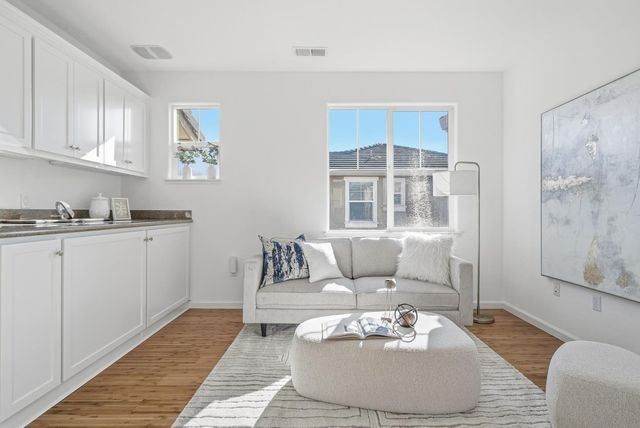 1421 Rosemary Street, Menlo Park, CA 94025