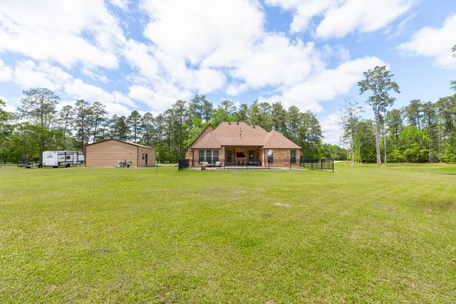 232 Hickory Street, Village Mills, TX 77663