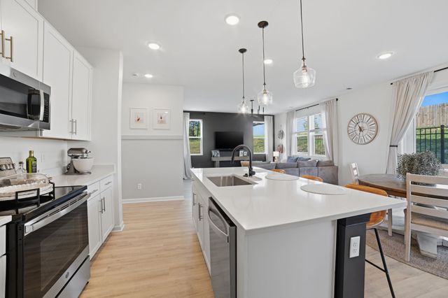 121 Timber Crest Trl, White Bluff, TN 37187