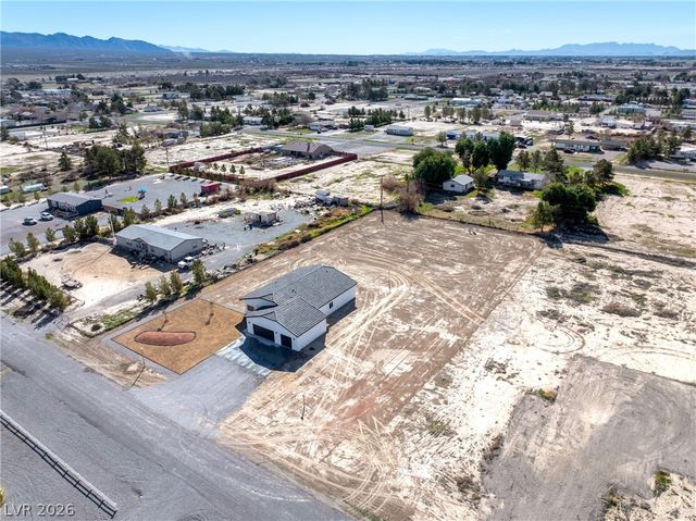 711 West Leffner Drive, Pahrump, NV 89060