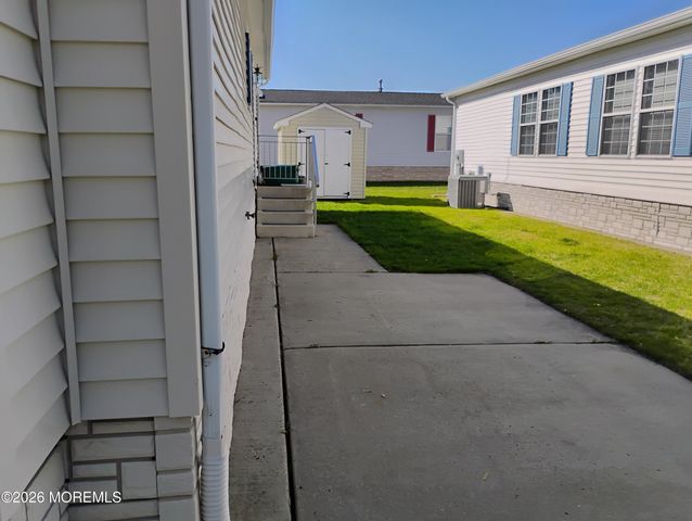 602 Walden Way, Whiting, NJ 08759