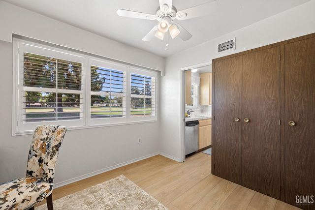 5717 Cypress Point Drive, Bakersfield, CA 93309