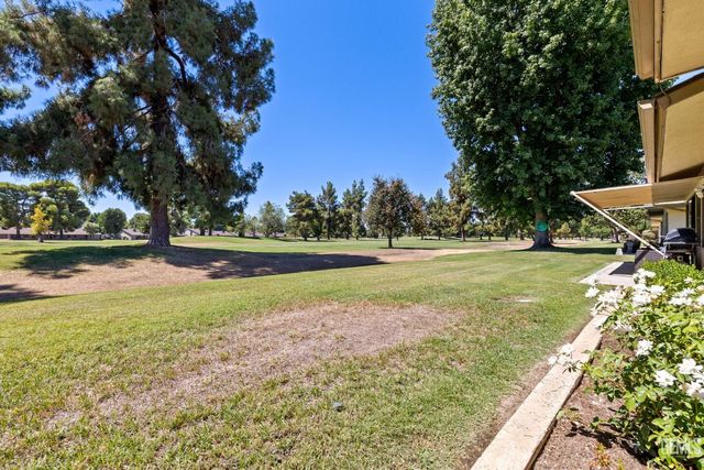 5717 Cypress Point Drive, Bakersfield, CA 93309
