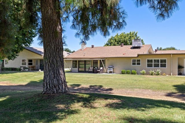 5717 Cypress Point Drive, Bakersfield, CA 93309