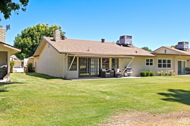 5717 Cypress Point Drive, Bakersfield, CA 93309