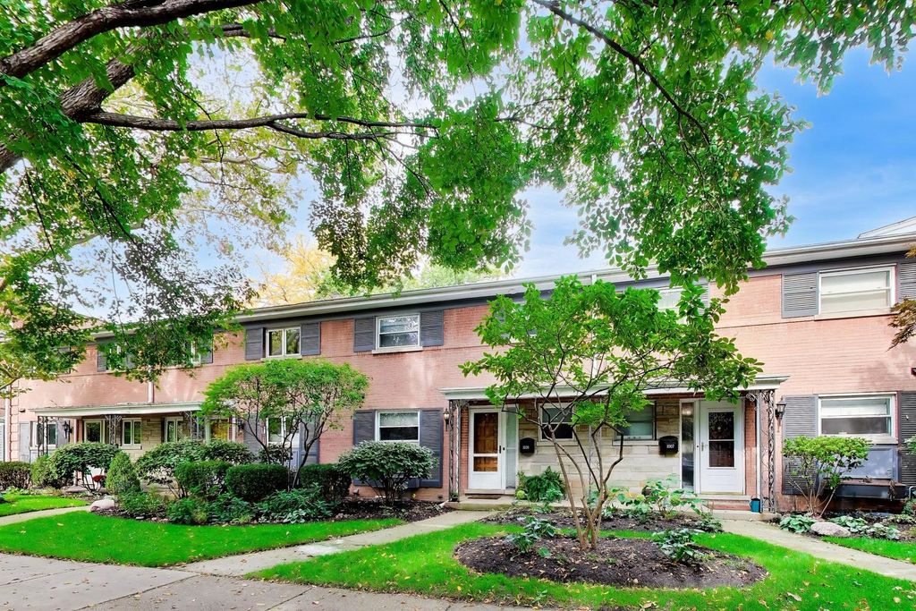 1009 Dempster Street, Evanston, IL 60201 — exterior